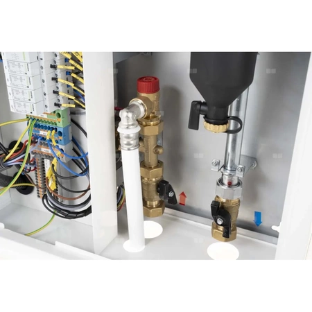 Moduł hydrauliczny do pomp ciepła AMB 760, z grzałką przepływową 6 kW, zaworem przełączającym USV, separatorem zanieczyszczeń ADS 160, przyłącza G1''